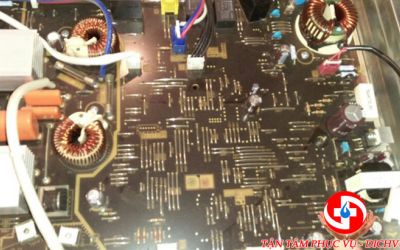 Hướng dẫn cách sửa bếp từ không vào điện